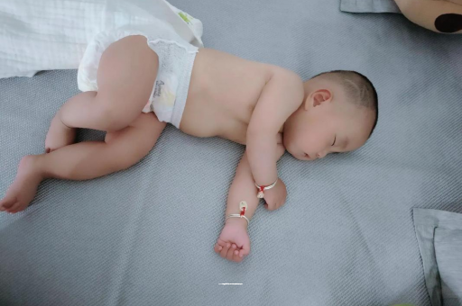 澧县9个月宝宝可以吃盐吗